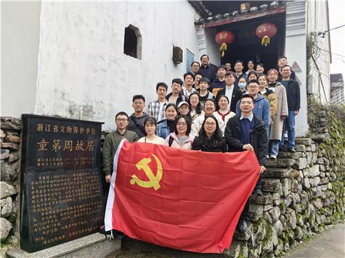 为什么我感觉我很丑呢？游戏画面